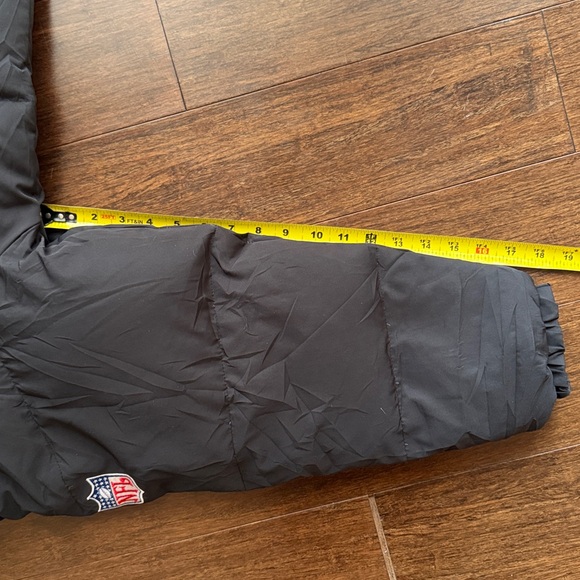 Cincinnati Bengals NFL Puffer Jacket Youth XL Black Hooded Full Zip Heavyweight - Picture 6 of 6